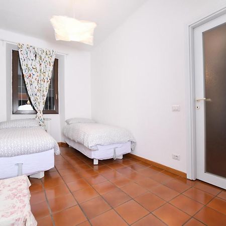 Villa Pinetina B&B Lasnigo Kültér fotó