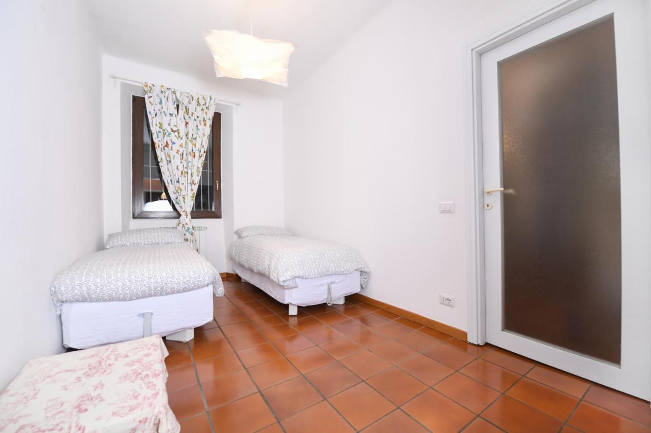 Villa Pinetina B&B Lasnigo Kültér fotó