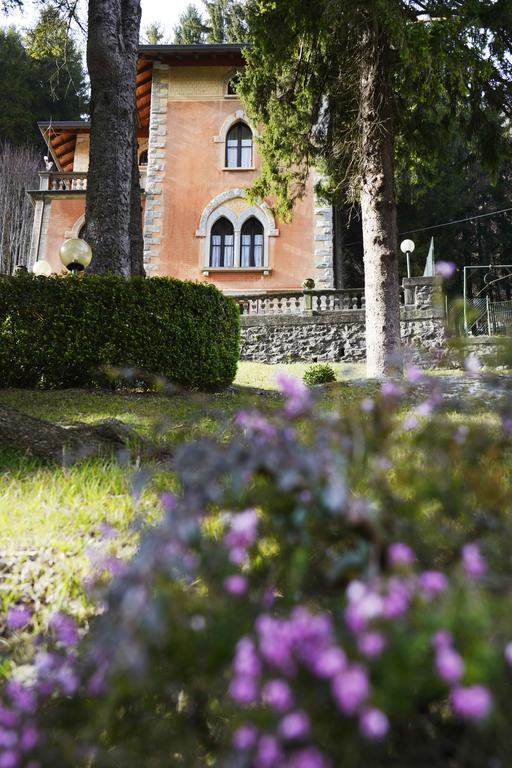 Villa Pinetina B&B Lasnigo Kültér fotó