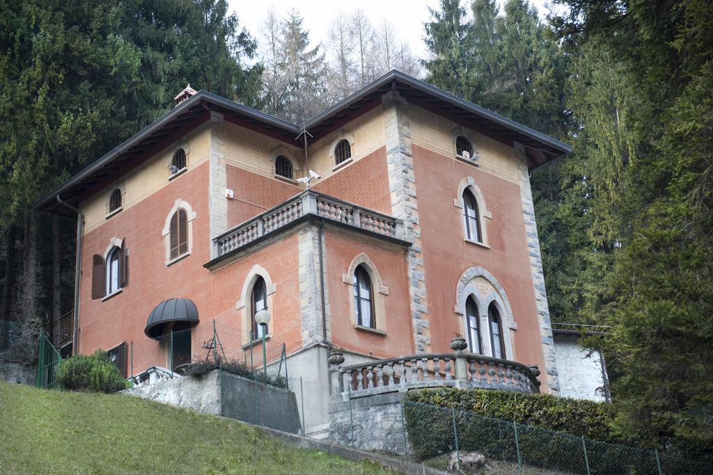 Villa Pinetina B&B Lasnigo Kültér fotó