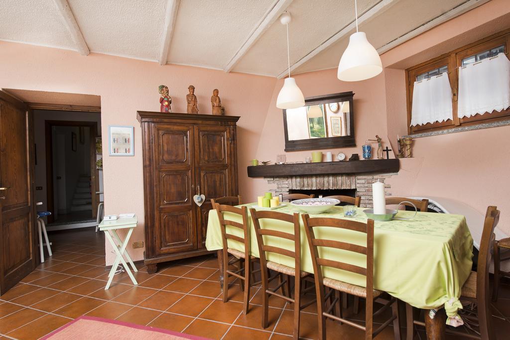 Villa Pinetina B&B Lasnigo Kültér fotó